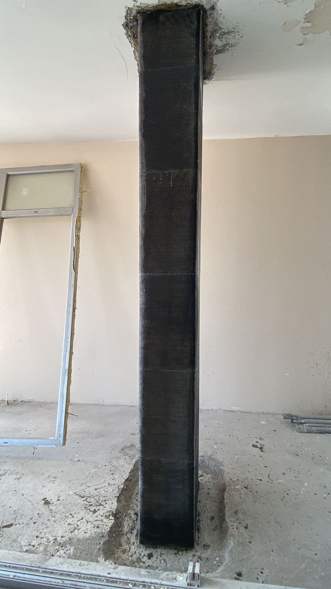 Tam boy kolonda karbon fiber sargı uygulaması